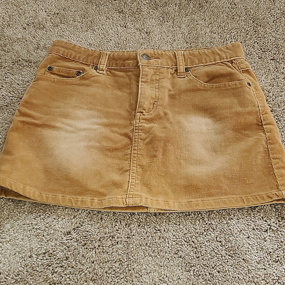 Short skirt
